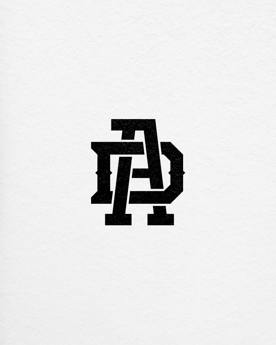 ロゴデザイン マクルグラフ モノグラム